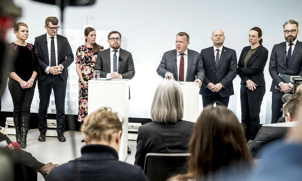 Statminister Lars Løkke Rasmussen (V) havde taget en hel stribe ministre med til Mjølnerparken i København for at præsentere ghetto-udspillet Ét Danmark uden parallelsamfund - ingen ghettoer i 2030.