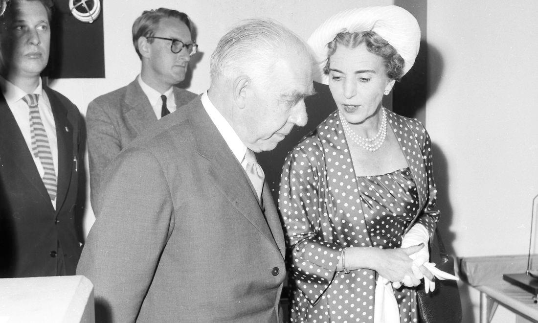 Niels Bohr og dronning Ingrid ved indvielsen af atomforsøgsstationen Risø i 1958.