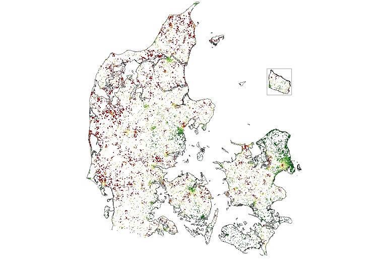 Kortet bygger på data fra Det Centrale HusdyrbrugsRegister (CHR), ruteberegninger fra alle adresser til alle minkfarme, Open Street Map og kystlinie fra Geodatastyrelsen. 
27 milliarder ruteberegninger viser de grønne områder hvor der længst til minkfarme, mens røde prikker og områder er tæt på minkfarme. 