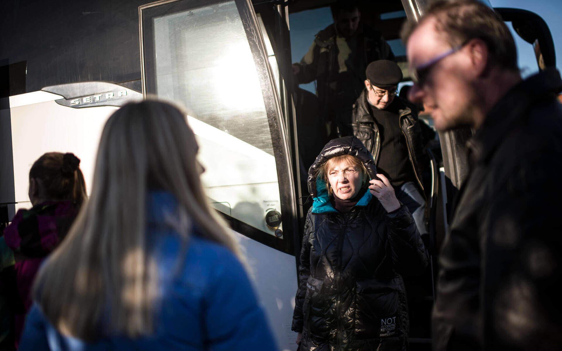 Ukrainske flygtninge ankommer til Oure Friskole på Fyn torsdag den 3. marts 2022. 