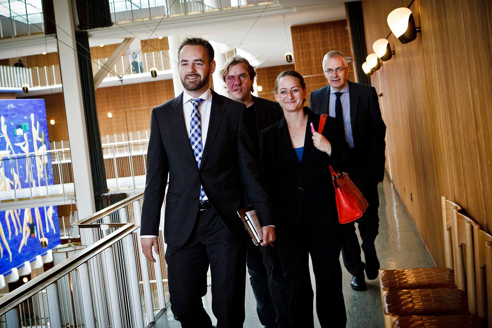 Niels Højberg (yderst til højre) har som øverste embedsmand i både regional og kommunal sammenhæng haft dagligt samarbejde med den politiske ledelse - nu arbejder han med ny forskning om emnet for Aarhus Universitet.