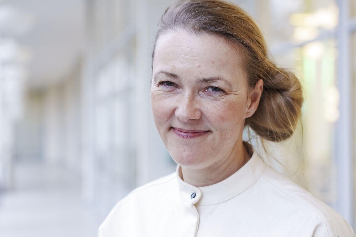 Stine Johansen finder det helt naturligt, at enhver kan se, hvad hun tjener som kommunaldirektør i Helsingør Kommune. 