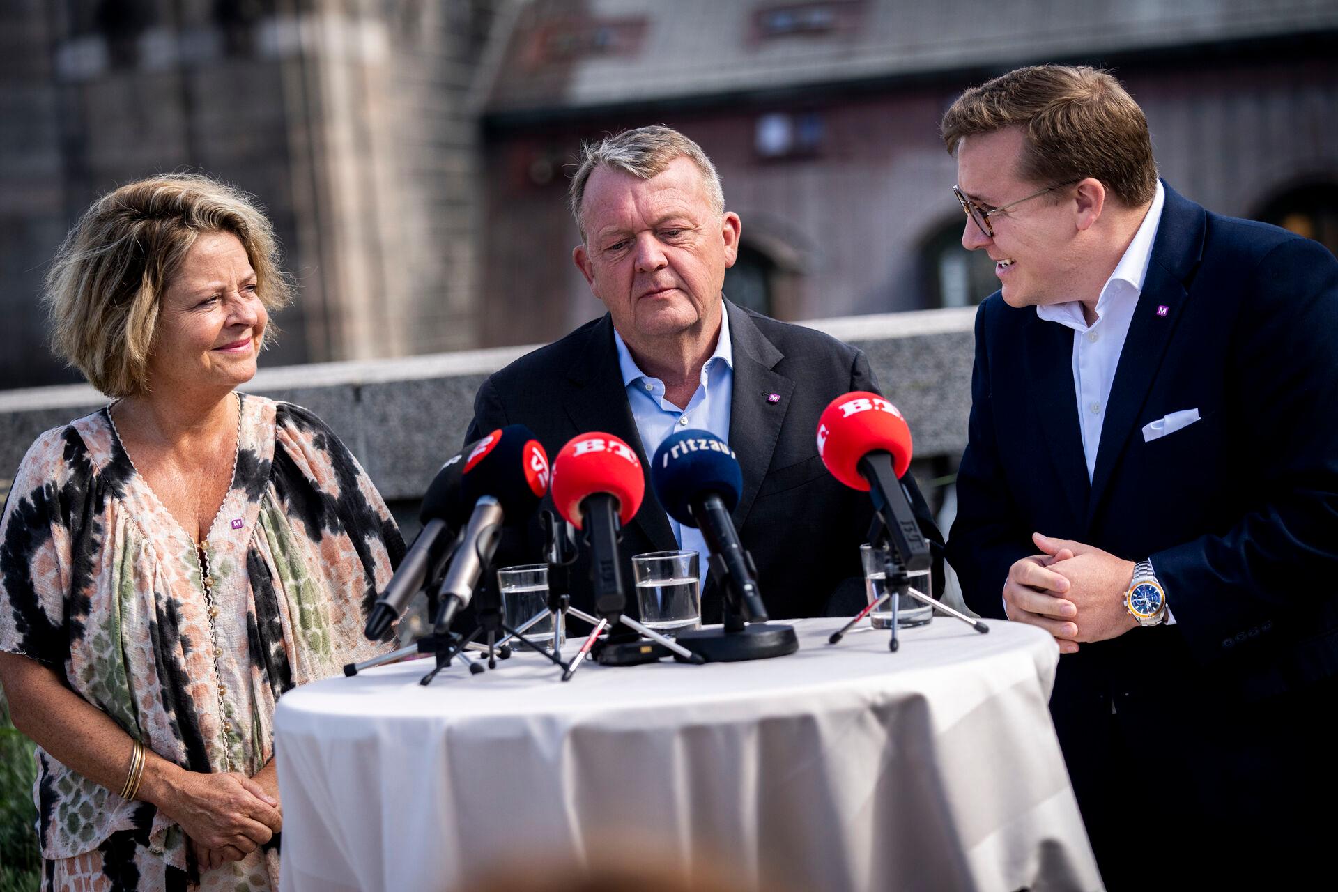 Efter top-topskatten blev Lars Løkke Rasmussens næste sprogligt kreative indfald en spids-spidskandidat (Stine Bosse til venstre) som supplement til spidskandidaten (Bergur Løkke Rasmussen til højre).